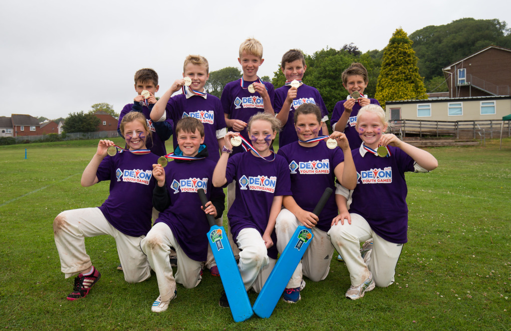 Teignbridge show off their medals after winning the 2015 cricket competition at the Devon Youth Games - photo Gary Day/Pinnacle